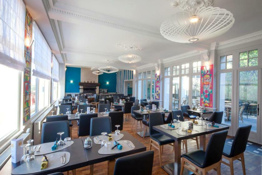 Logis - Hostellerie & Restaurant Du Marche Le Cateau-Cambresis Exteriör bild